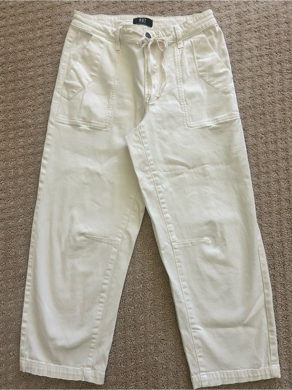 Kut from the Kloth Ashton Women’s Relaxed Drawstring Jeans in Ecru